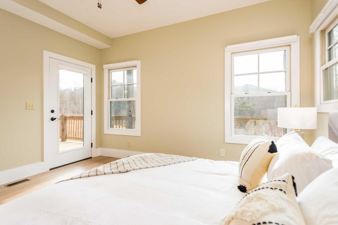 Cullowhee Home With Game Room, Wraparound Decks Exteriér fotografie